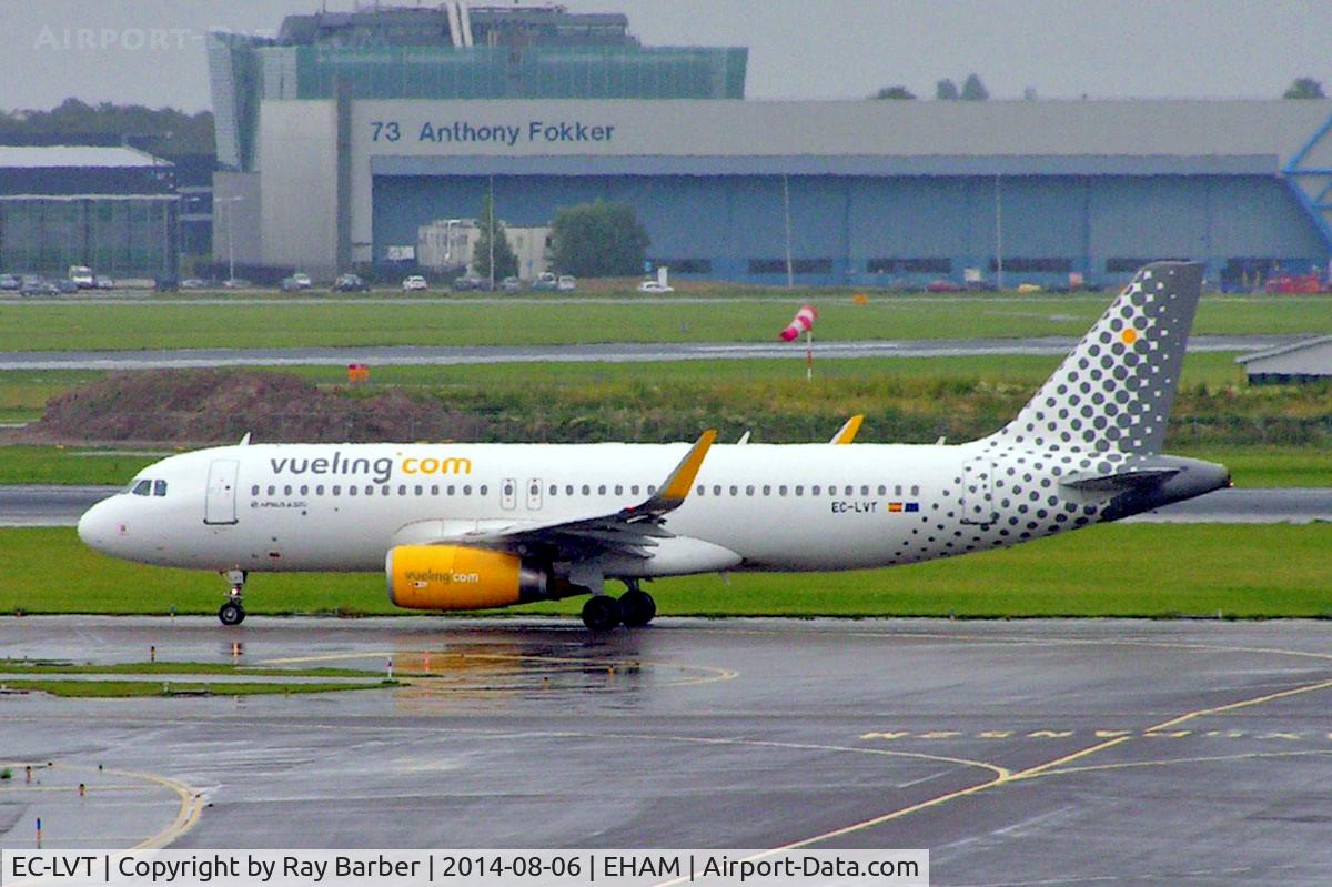 EC-LVT, 2013 Airbus A320-232 C/N 5612, Airbus A320-232(SL) [5612] (Vueling Airlines) Amsterdam-Schiphol~PH 06/08/2014