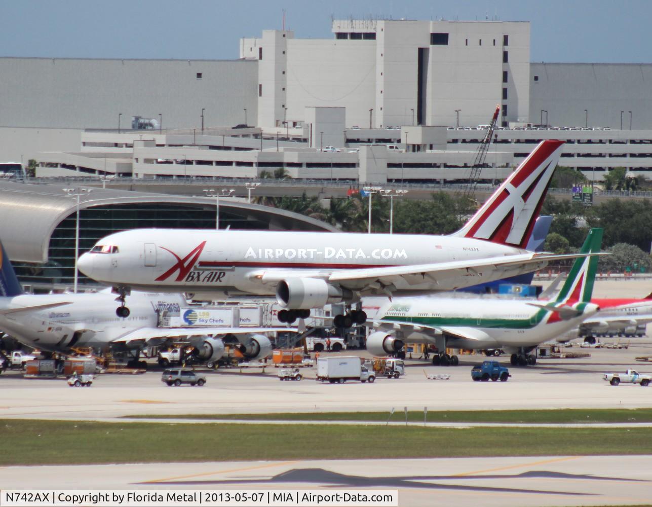 N742AX, 1983 Boeing 767-232 C/N 22217, ABX 767-200