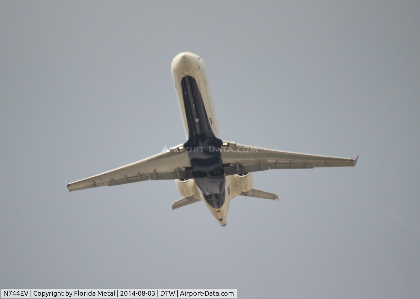 N744EV, 2004 Canadair CRJ-700 (CL-600-2C10) Regional Jet C/N 10157, Delta Connection