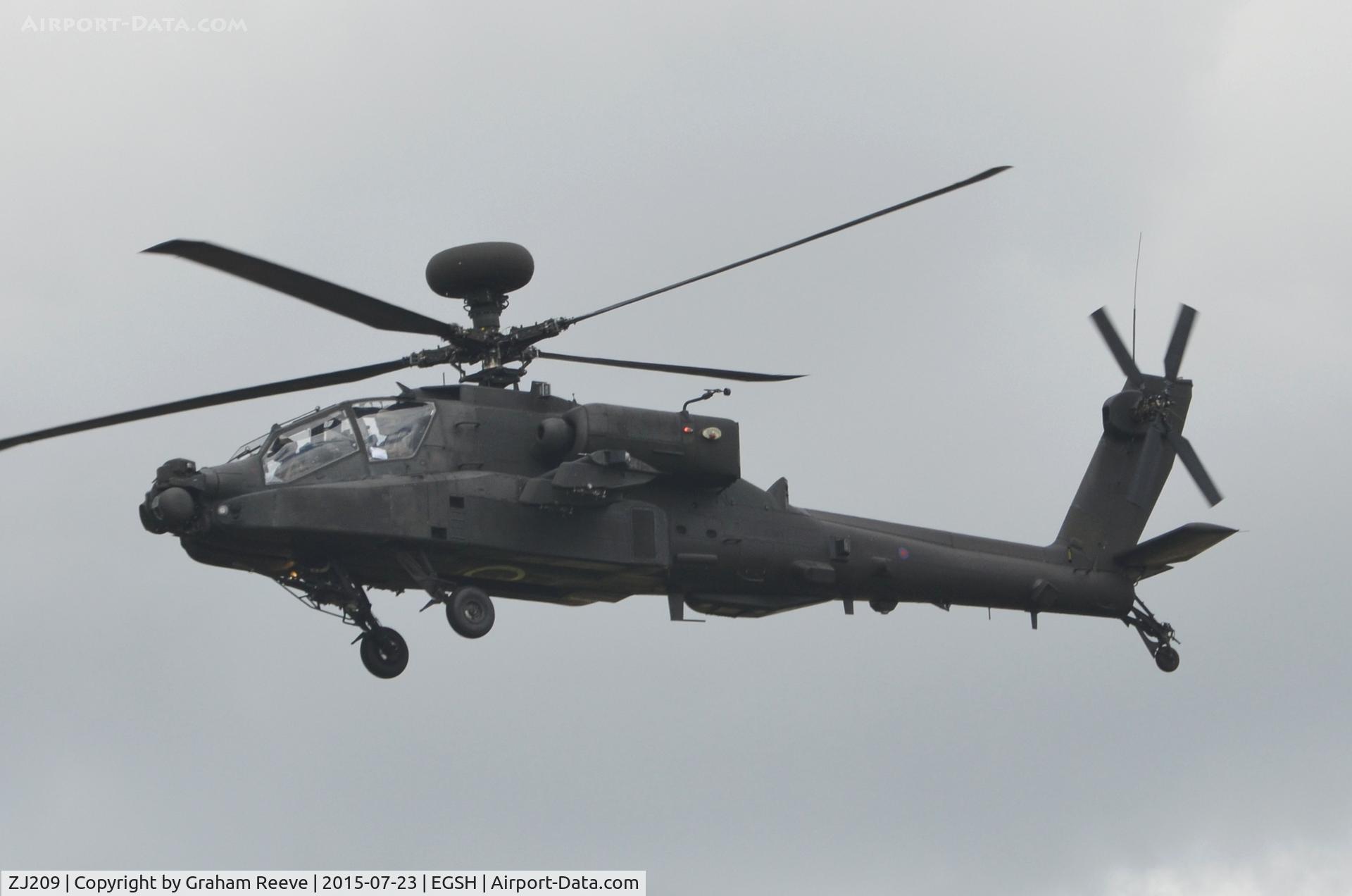 ZJ209, 2003 Westland Apache AH.1 C/N WAH.43, On approach to runway 
