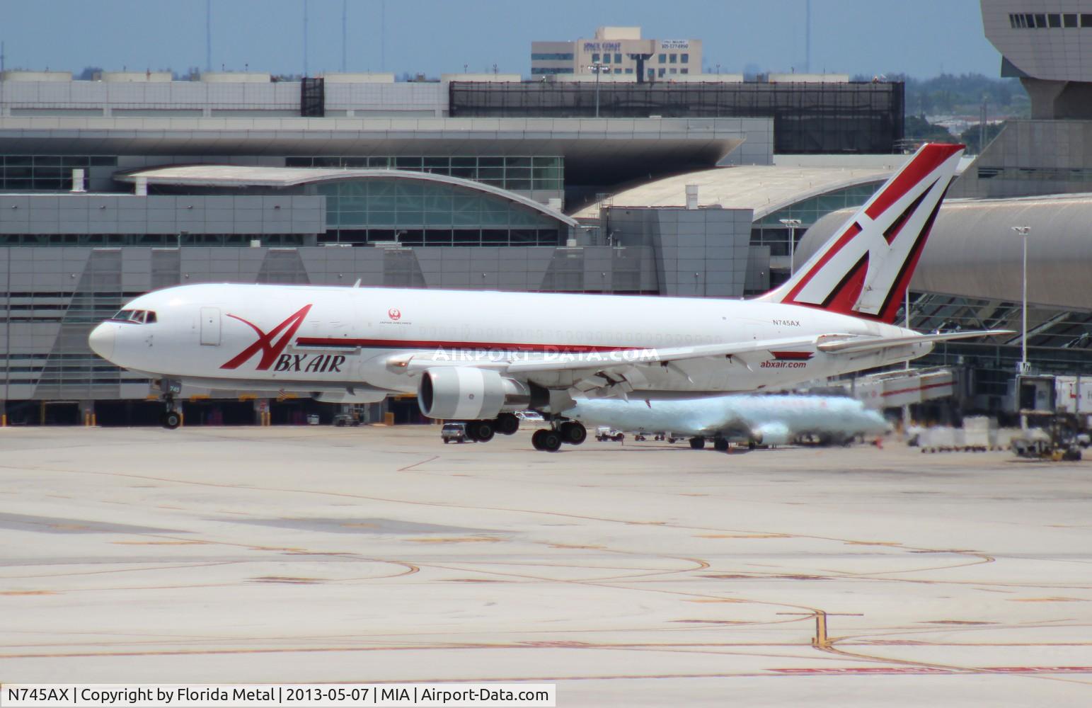 N745AX, 1983 Boeing 767-232 C/N 22222, ABX 767-200