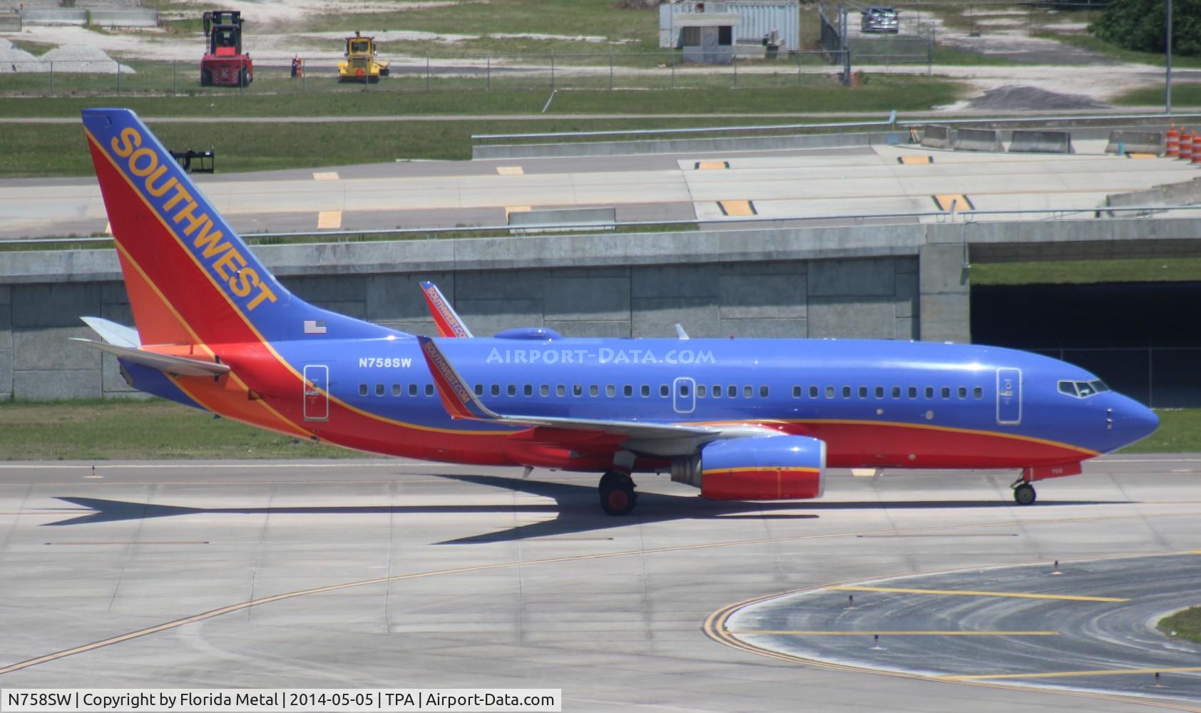N758SW, 1999 Boeing 737-7H4 C/N 27873, Southwest