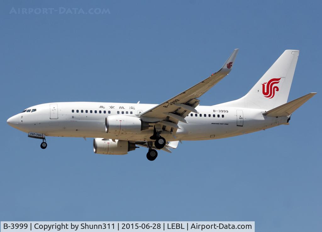 B-3999, 2011 Boeing 737-79L BBJ C/N 41090, Landing rwy 25R