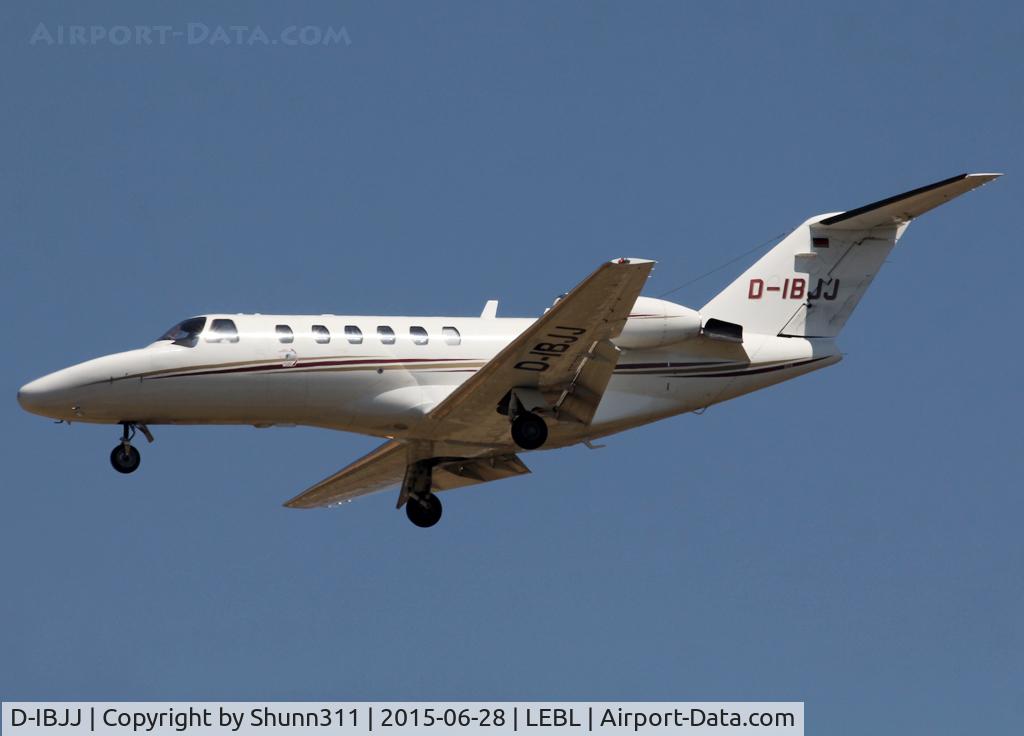 D-IBJJ, 2002 Cessna 525A CitationJet CJ2 C/N 525A-0125, Landing rwy 25R
