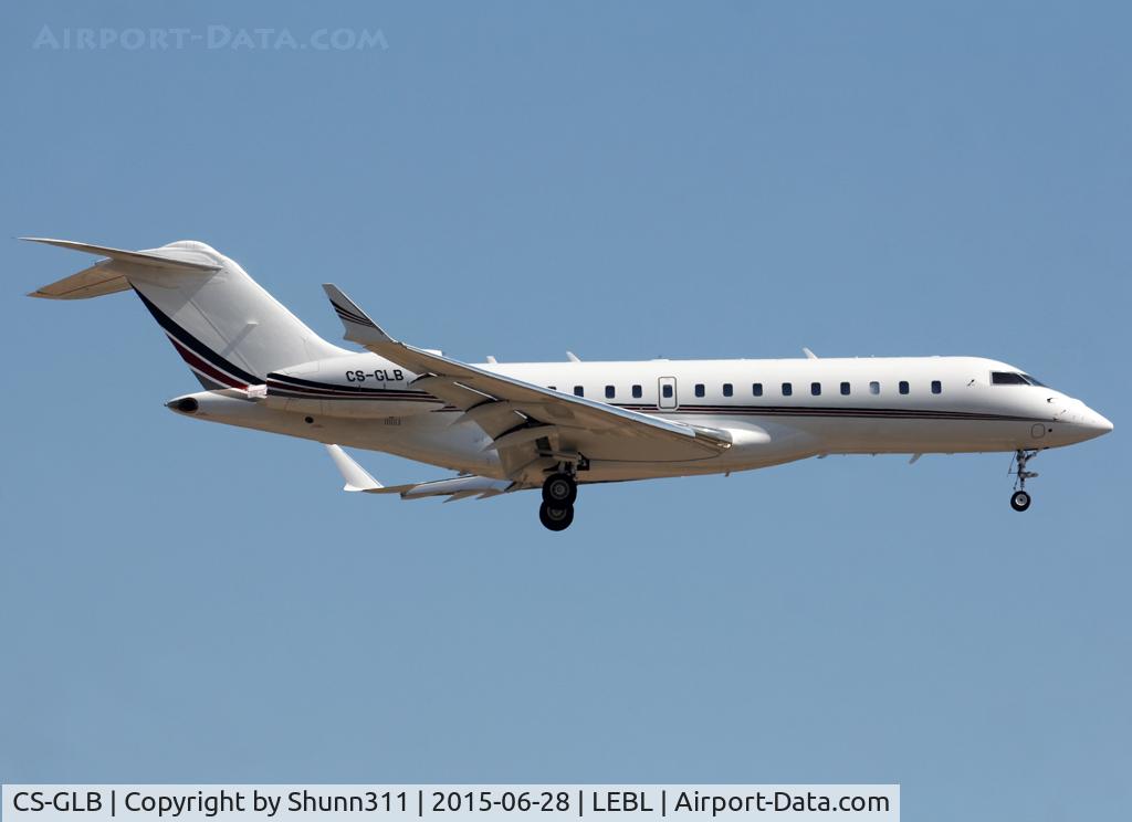 CS-GLB, 2012 Bombardier BD-700-1A10 Global 6000 C/N 9481, Landing rwy 25R
