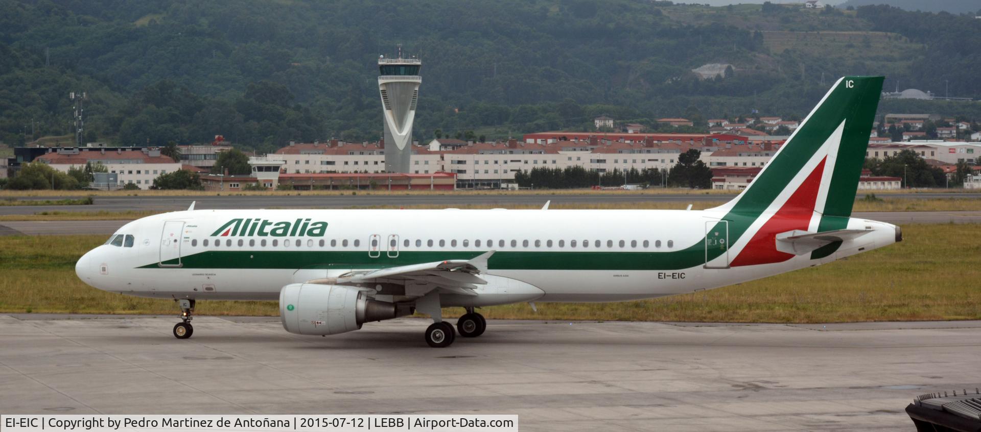 EI-EIC, 2010 Airbus A320-216 C/N 4520, Loiu - Bilbao - Pais Vasco