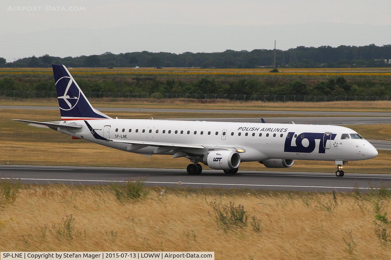 SP-LNE, 2012 Embraer 195LR (ERJ-190-200LR) C/N 19000583, LOT Embraer 195LR @ VIE