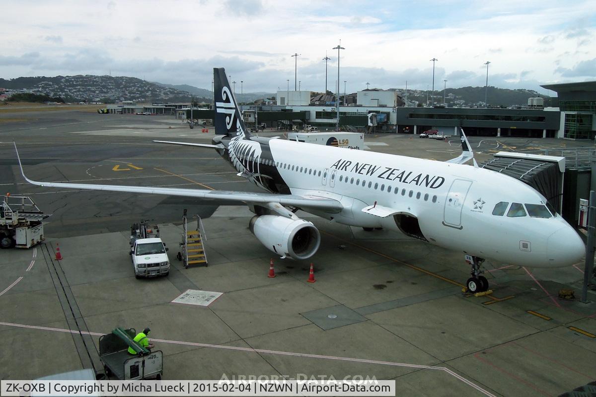 ZK-OXB, 2013 Airbus A320-232 C/N 5682, At Wellington