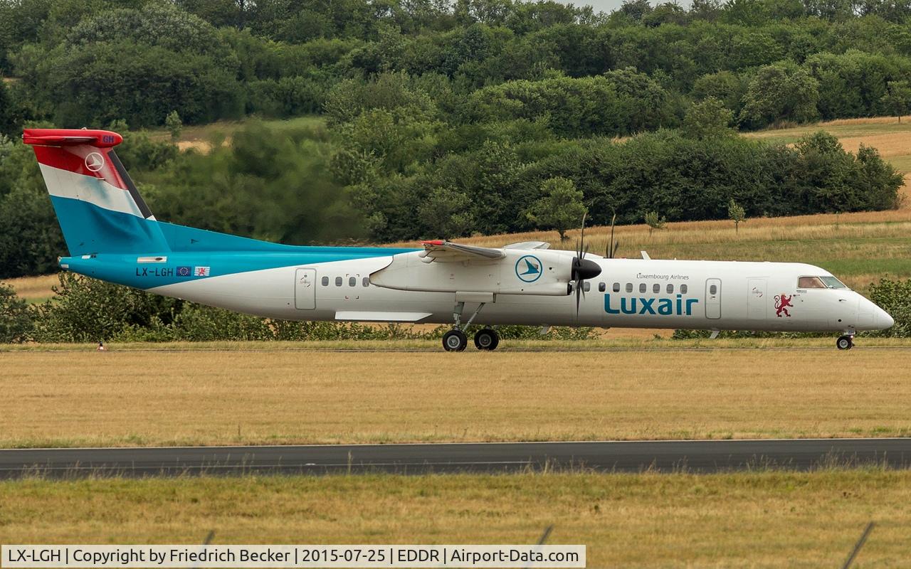 LX-LGH, 2012 Bombardier DHC-8-402Q Dash 8 Dash 8 C/N 4420, taxying to the active