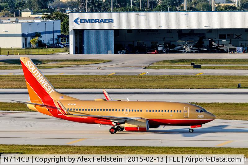 N714CB, 1998 Boeing 737-7H4 C/N 27848, Ft. Lauderdale
