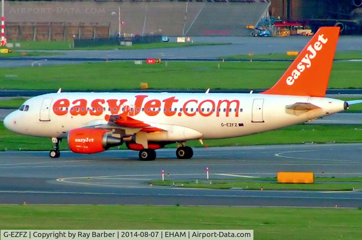 G-EZFZ, 2010 Airbus A319-111 C/N 4425, Airbus A319-111 [4425] (EasyJet) Amsterdam-Schiphol~PH 07/08/2014