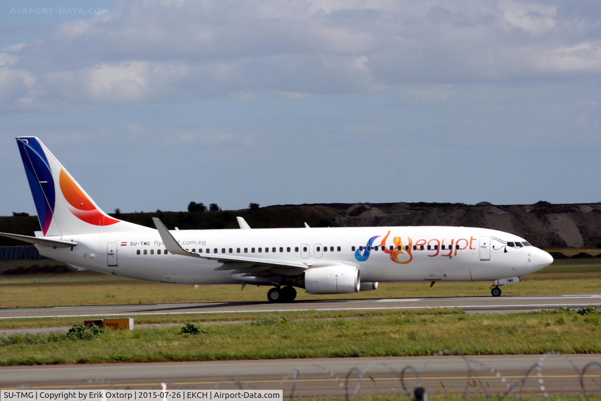SU-TMG, 2002 Boeing 737-86J C/N 32918, SU-TMG taking off rw 22R