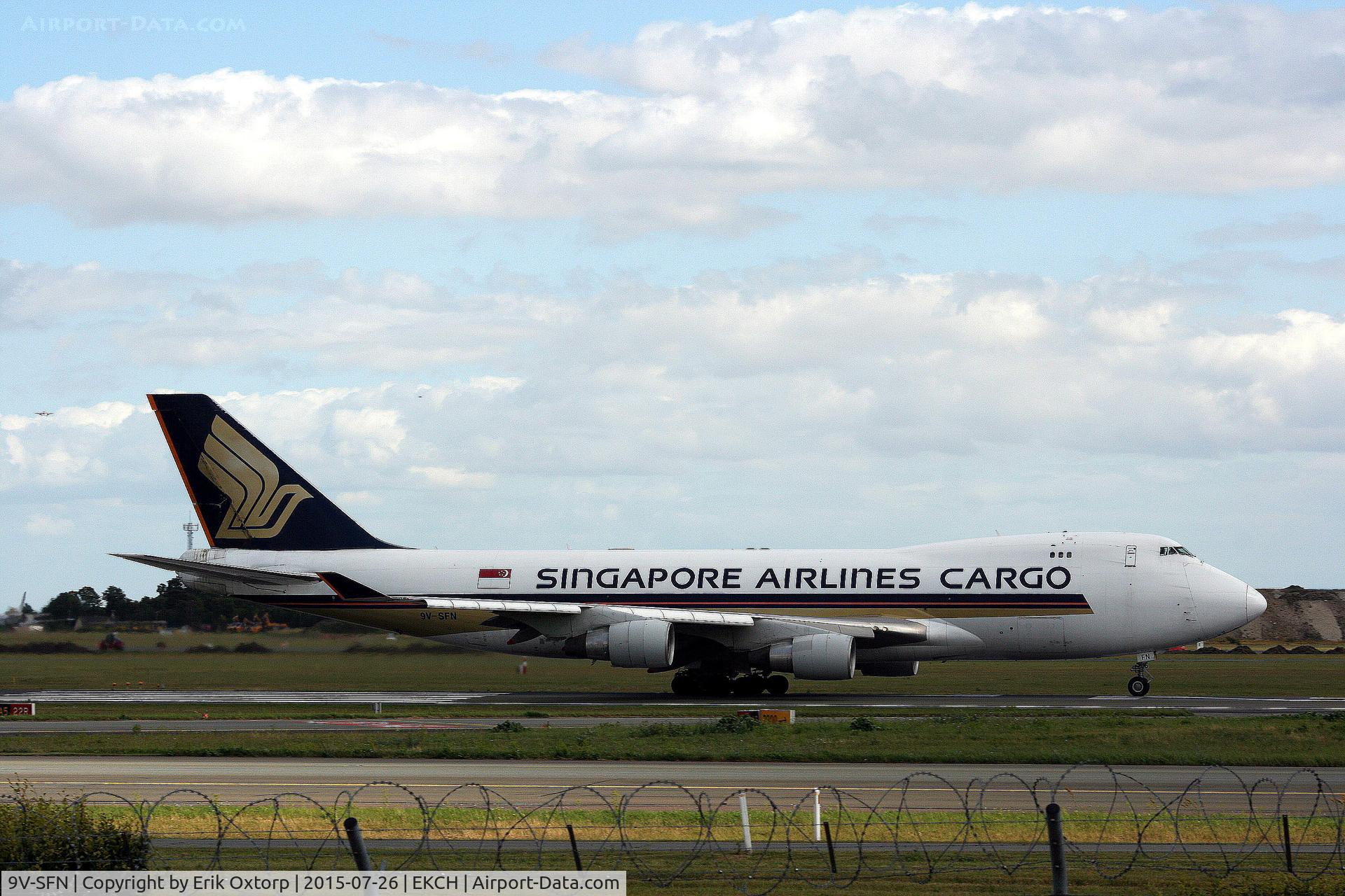 9V-SFN, 2004 Boeing 747-412F/SCD C/N 32899, 9V-SFN taking off rw 22R