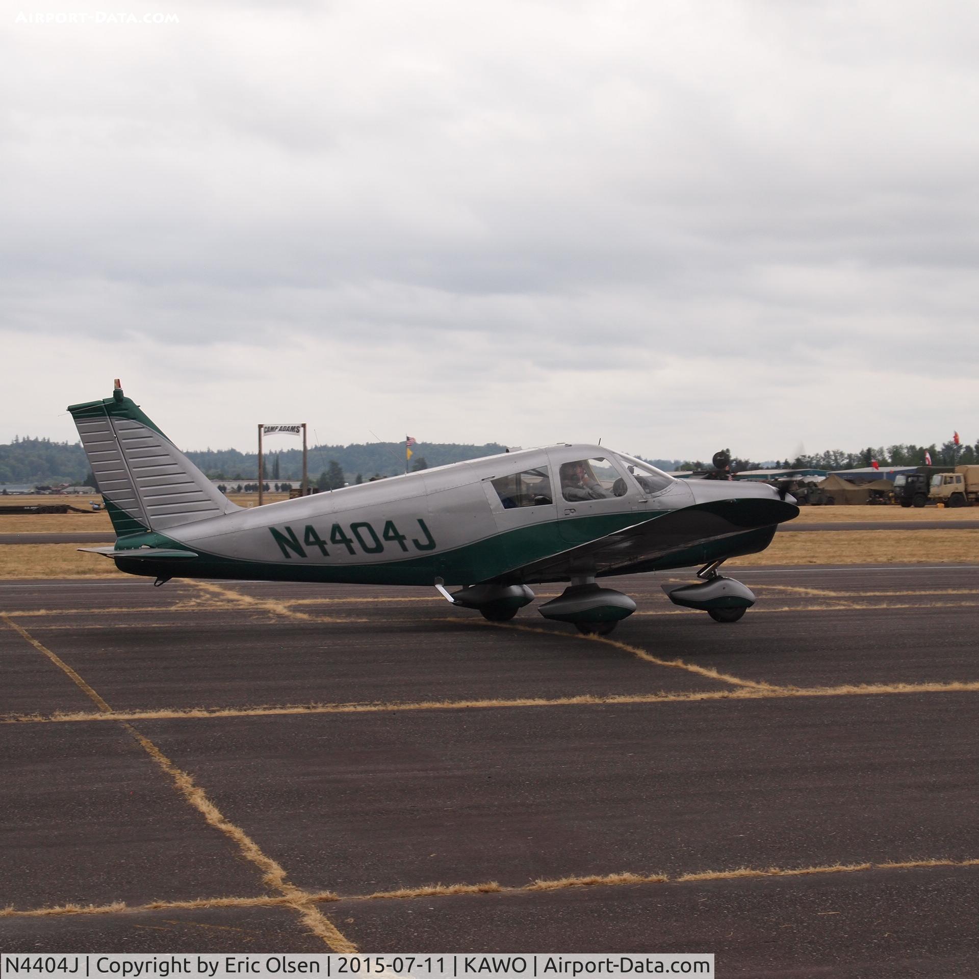 N4404J, 1967 Piper PA-28-140 C/N 28-22798, 1967 Piper