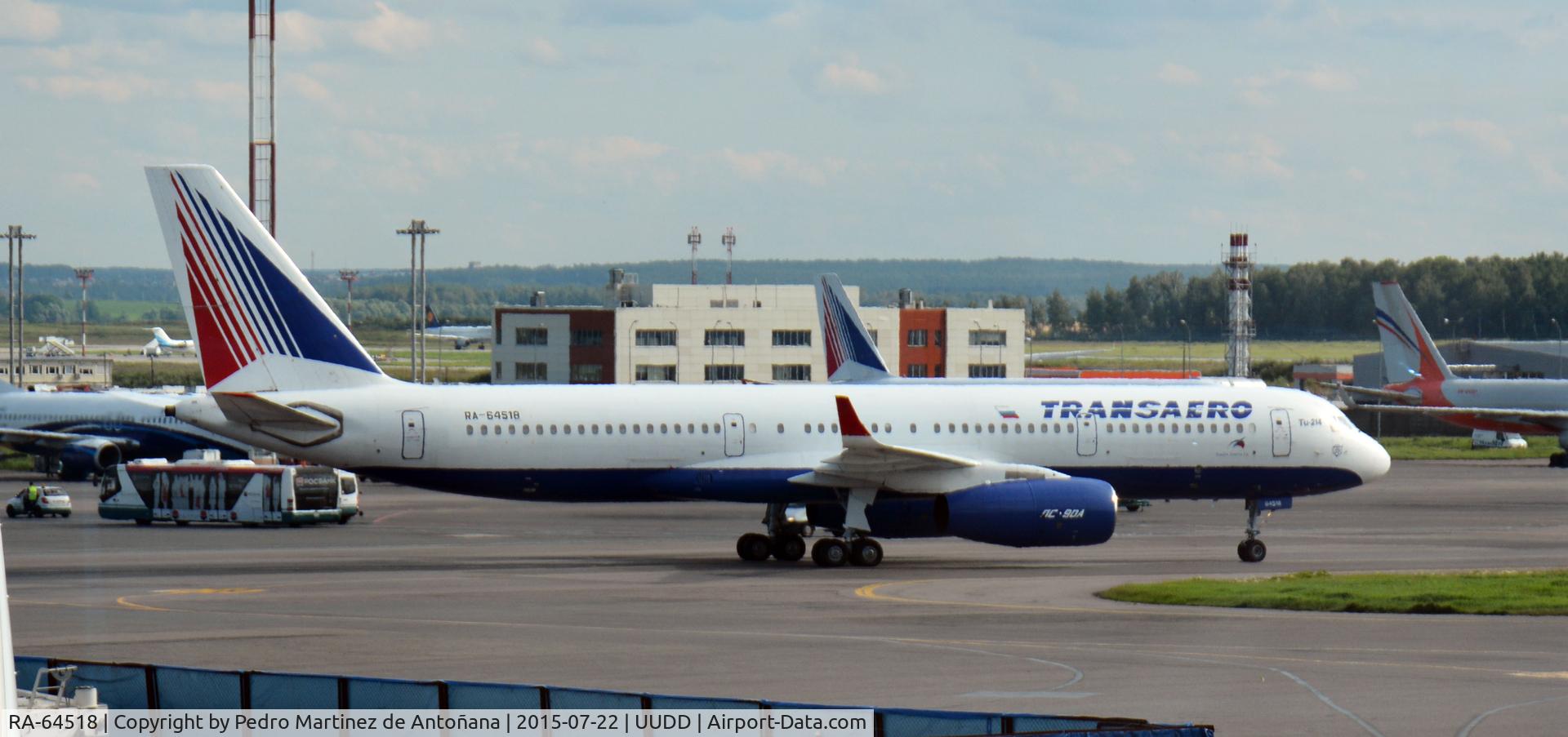 RA-64518, 2009 Tupolev Tu-214 C/N 42305018, Domodedovo - Moscu - Rusia
