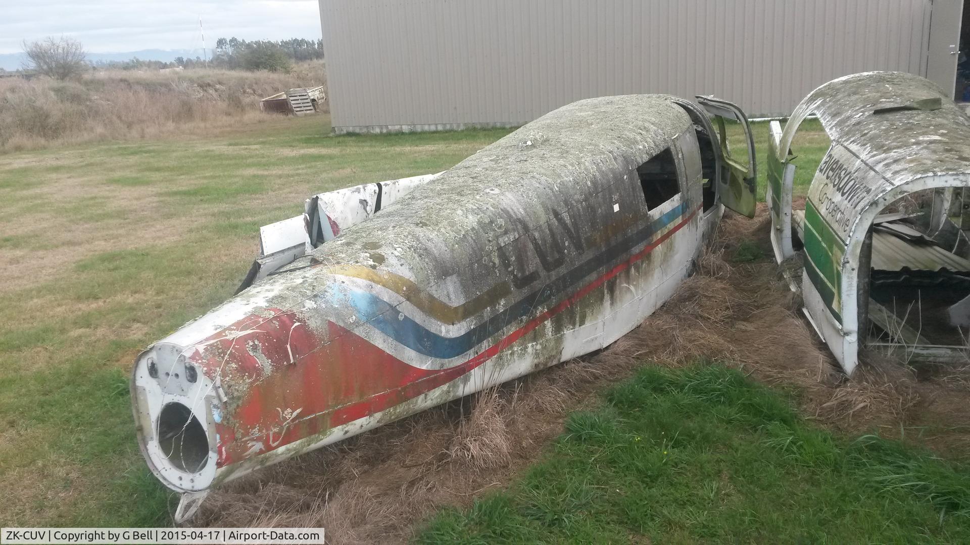 ZK-CUV, 1966 Piper PA-32-260 Cherokee Six Cherokee Six C/N 32-673, ZK CUV left to the elements at aero salvage in Timaru