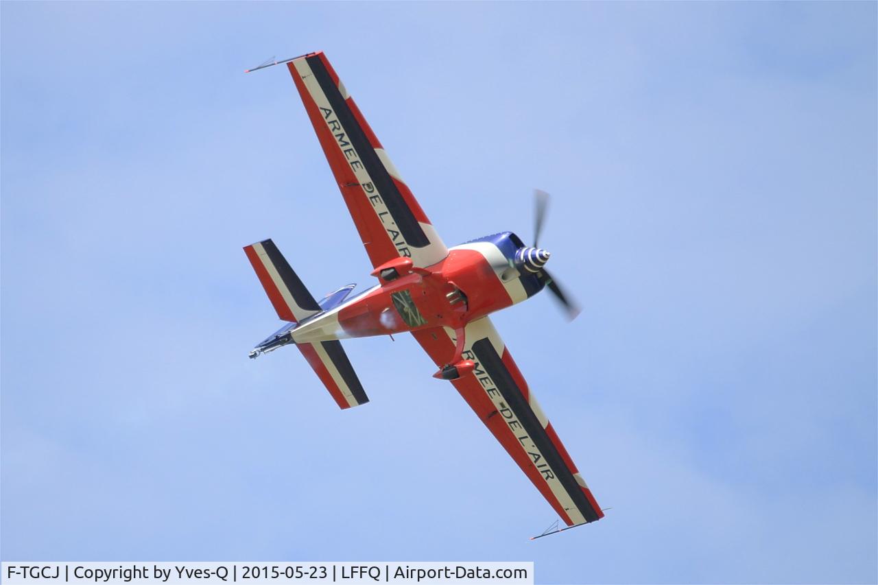 F-TGCJ, Extra EA-330SC C/N 05, Extra EA-330SC, On display, La Ferté-Alais airfield (LFFQ) Airshow 2015
