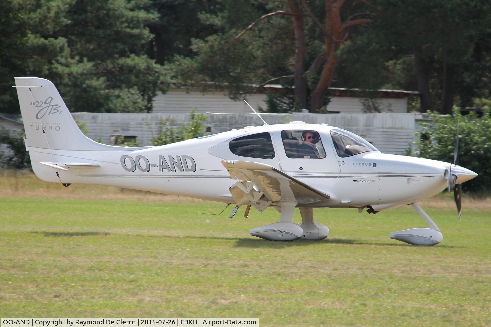 OO-AND, 2008 Cirrus SR22 GTSX Turbo C/N 3075, Arriving at Keiheuvel fly-in.