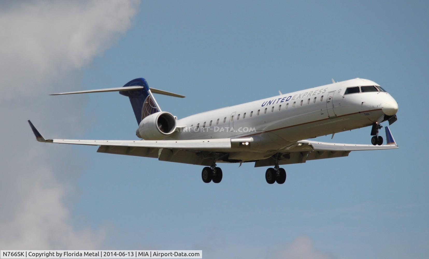 N766SK, 2005 Bombardier CRJ-702 (CL-600-2C10) Regional Jet C/N 10232, United Express