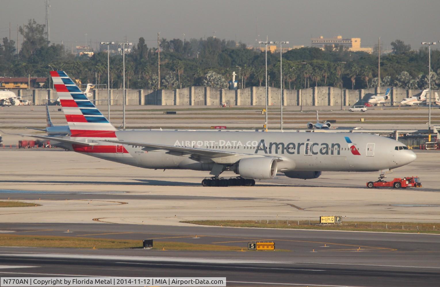 N770AN, 1999 Boeing 777-223 C/N 29578, American