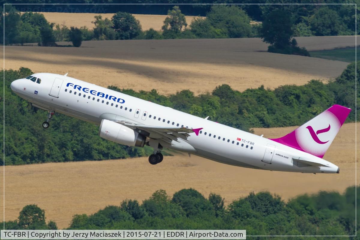 TC-FBR, 2005 Airbus A320-232 C/N 2524, Airbus A320-232