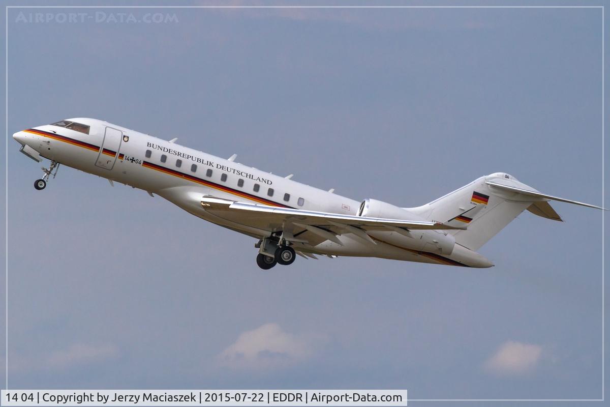 14 04, 2011 Bombardier BD-700-1A11 Global 5000 C/N 9417, Bombardier BD-700-1A11