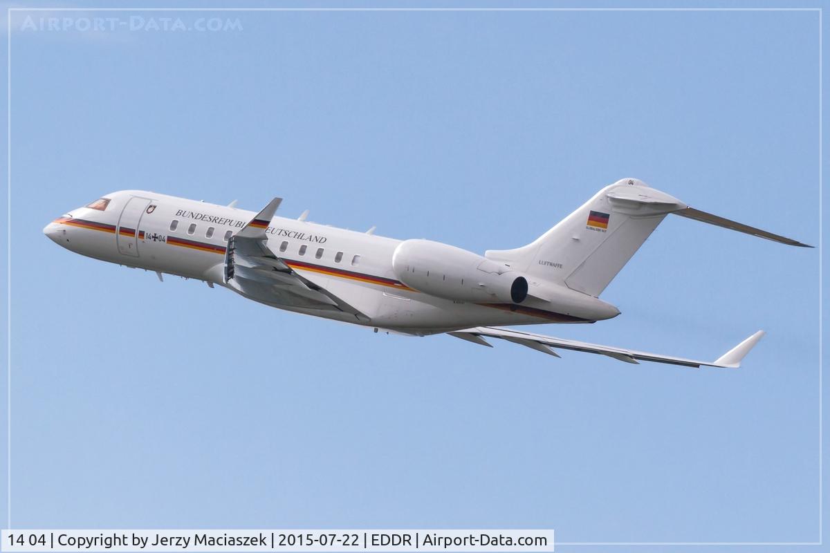 14 04, 2011 Bombardier BD-700-1A11 Global 5000 C/N 9417, Bombardier BD-700-1A11