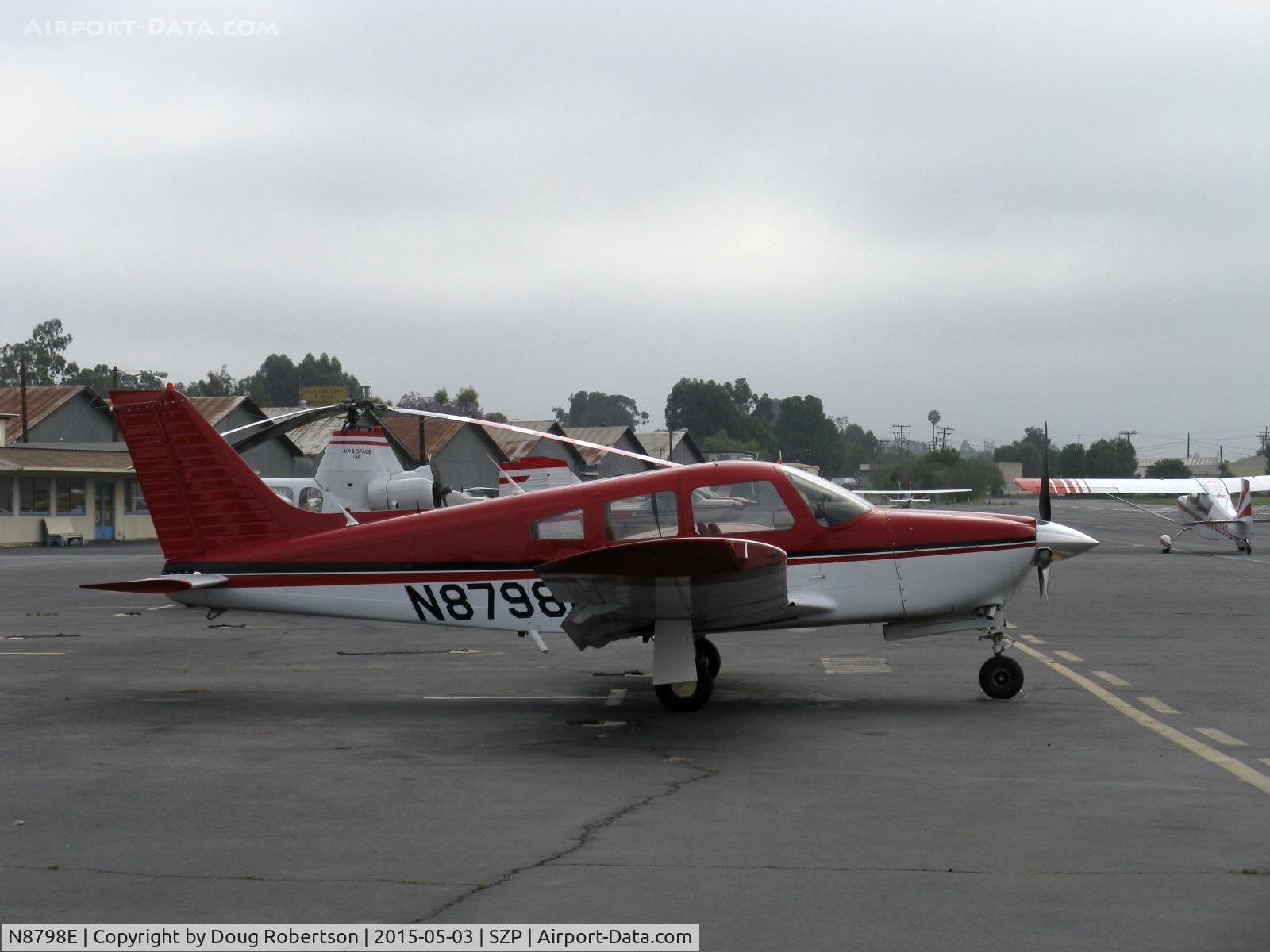 N8798E, 1976 Piper PA-28R-200 Cherokee Arrow II C/N 28R-7635215, 1976 Piper PA-28R-200 ARROW II, Lycoming O&VO-360 200 Hp, features automatic landing gear system which can be over-ridden by CFI during flight familiarization training. Feature can also mean getting easier low flight-time insurance.