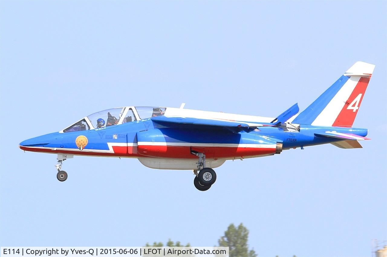 E114, Dassault-Dornier Alpha Jet E C/N E114, Dassault-Dornier Alpha Jet E (F-TERR), Athos 04 of Patrouille de France 2015, Short approach rwy 02, Tours Air Base 705 (LFOT-TUF) Air show 2015