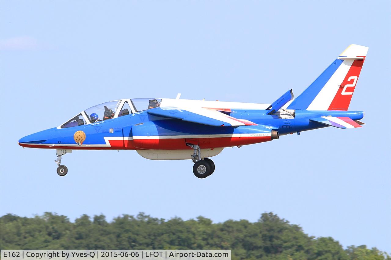 E162, Dassault-Dornier Alpha Jet E C/N E162, Dassault-Dornier Alpha Jet E (F-TERJ), Athos 02 of Patrouille de France 2015, Short approach rwy 02, Tours Air Base 705 (LFOT-TUF) Air show 2015