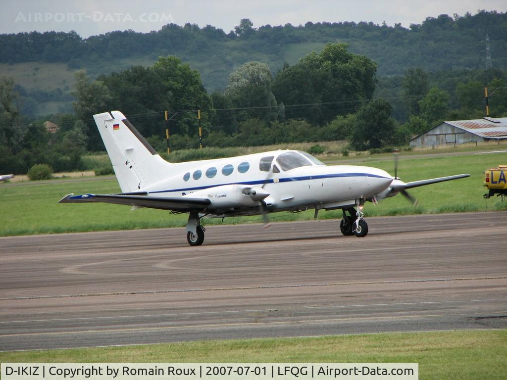D-IKIZ, Cessna C414A Chancellor C/N 414A0027, Taxiing