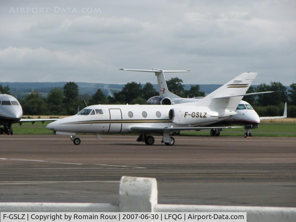 F-GSLZ, 1986 Dassault Falcon 100 C/N 208, Taxiing