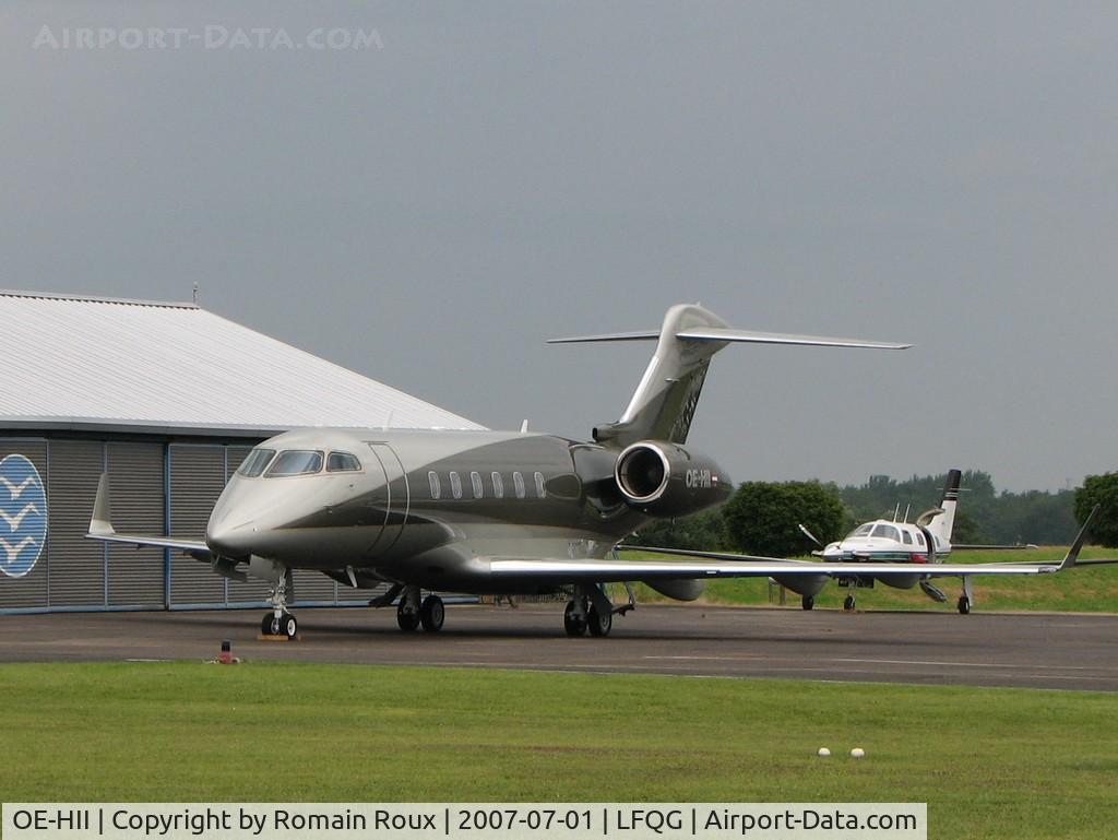 OE-HII, Bombardier Challenger 300 (BD-100-1A10) C/N 20111, Parked