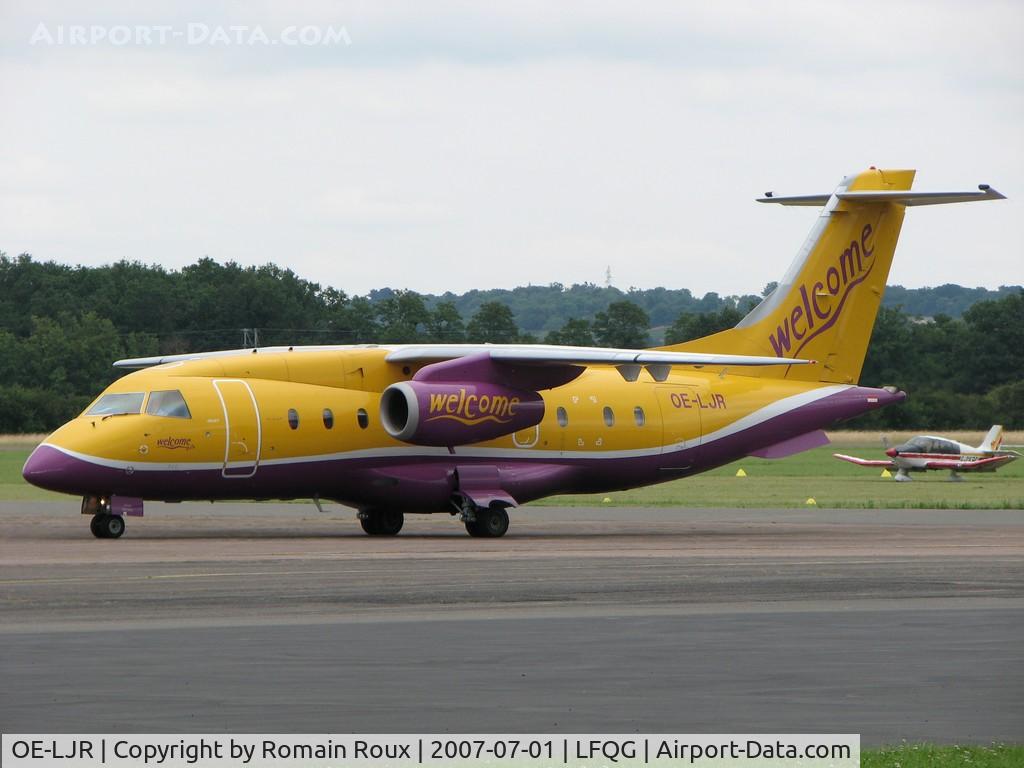OE-LJR, 2001 Dornier 328-310 C/N 3213, Taxiing