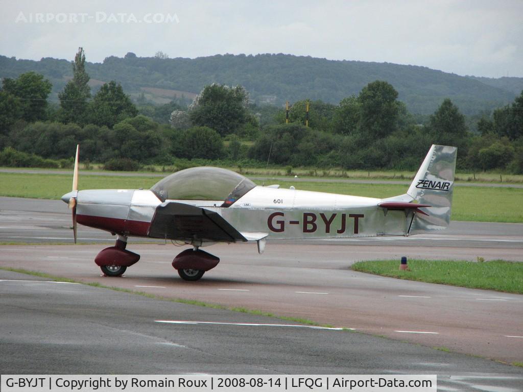 G-BYJT, 1999 Zenair CH-601HD C/N PFA 162-13130, Parked