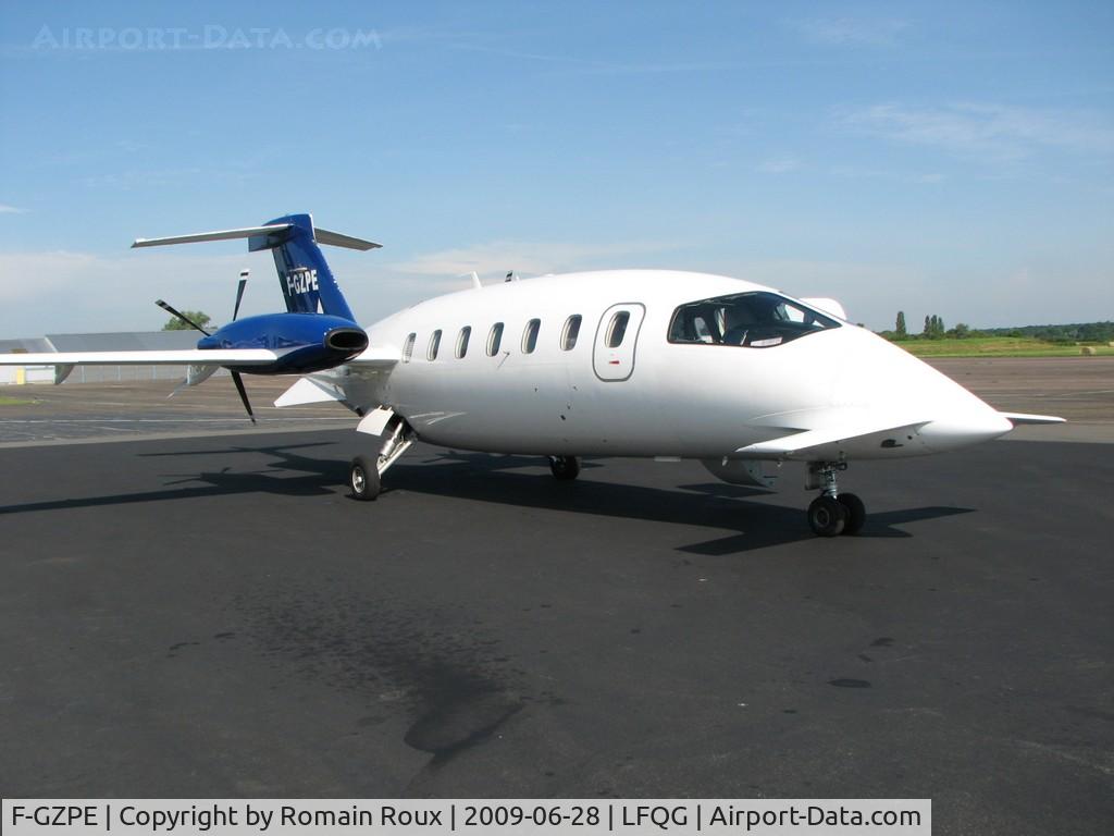 F-GZPE, 2003 Piaggio P-180 Avanti C/N 1064, Parked