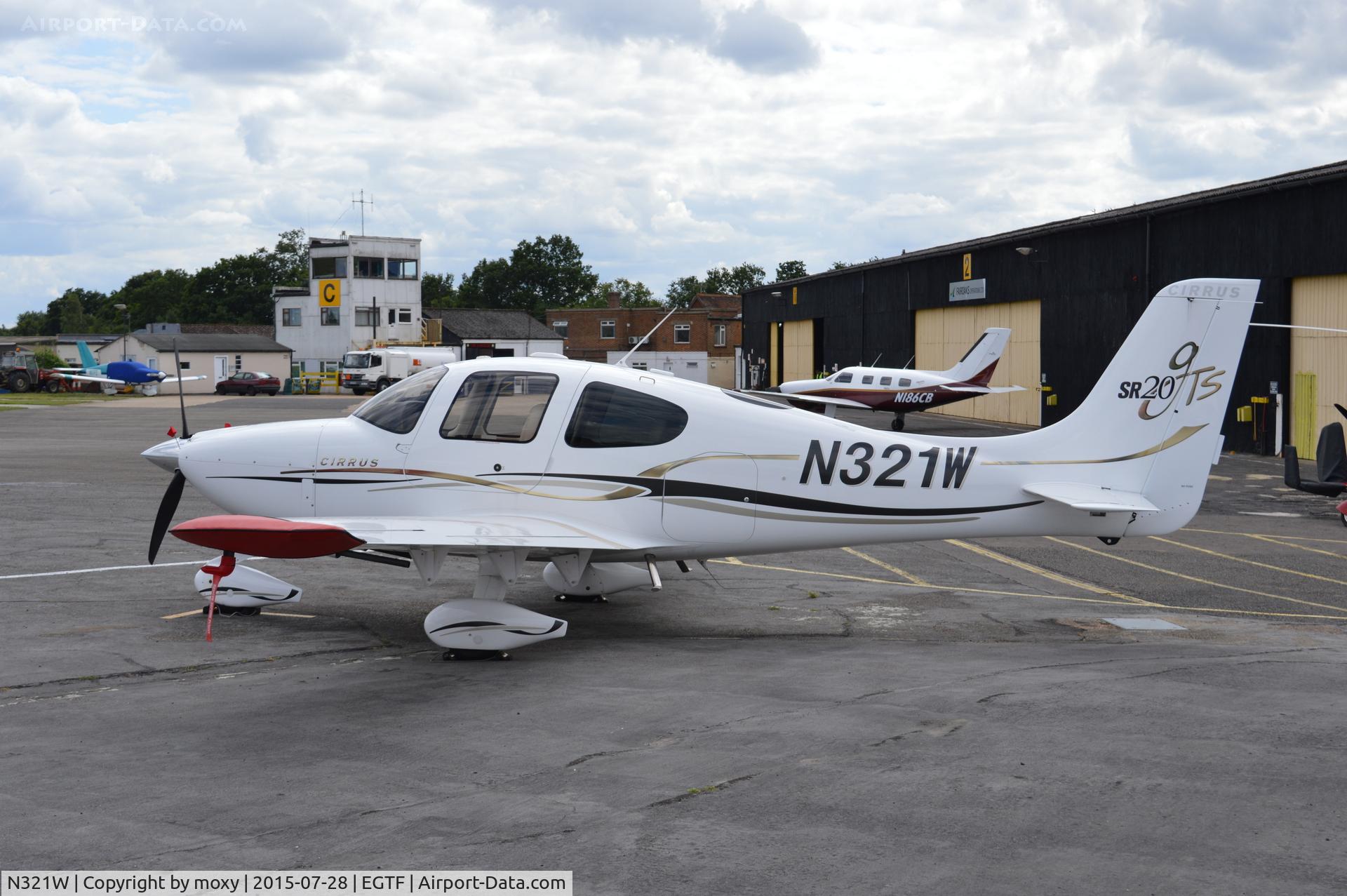 N321W, 2006 Cirrus SR20 GTS C/N 1727, Cirrus SR20 at Fairoaks.