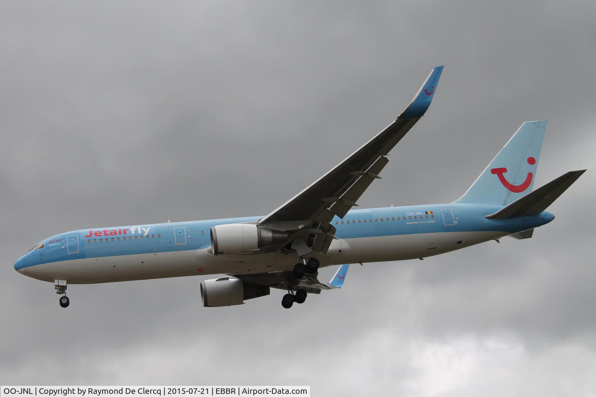 OO-JNL, 2000 Boeing 767-304 C/N 29384, Landing at Brussels airport.