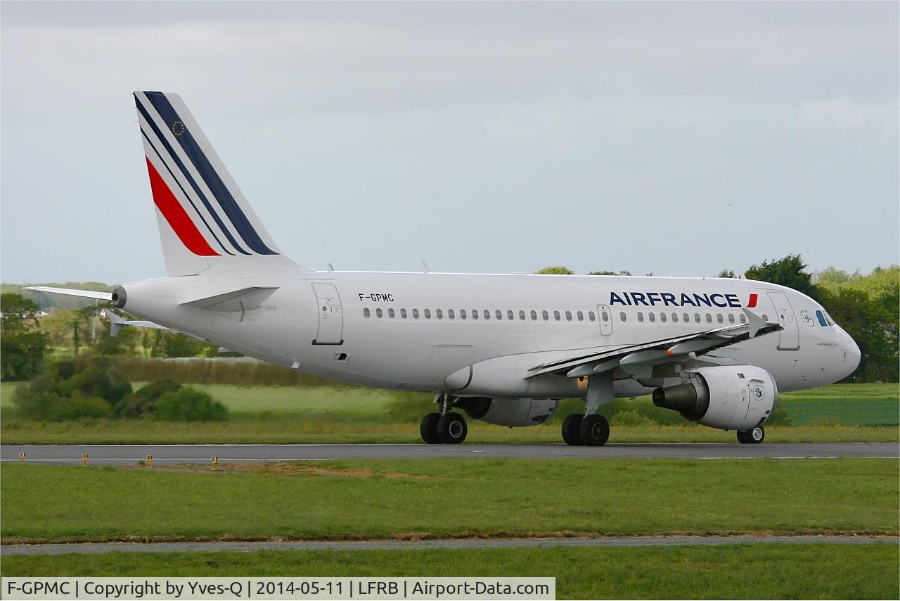 F-GPMC, 1996 Airbus A319-113 C/N 608, Airbus A319-113, Taxiing to holding point rwy 25L, Brest-Bretagne airport (LFRB-BES)