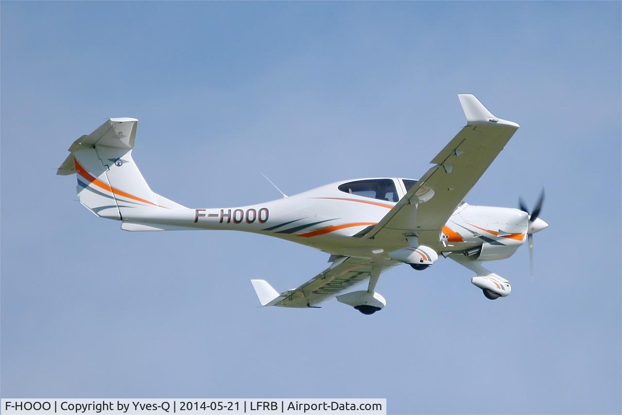 F-HOOO, 2013 Diamond DA-40 Diamond Star C/N D4.144, Diamond DA-40 Diamond Star, Training flight over Brest-Bretagne Airport (LFRB-BES)