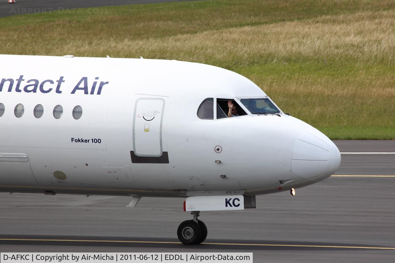 D-AFKC, 1996 Fokker 100 (F-28-0100) C/N 11496, Nice Pilot ! ! !