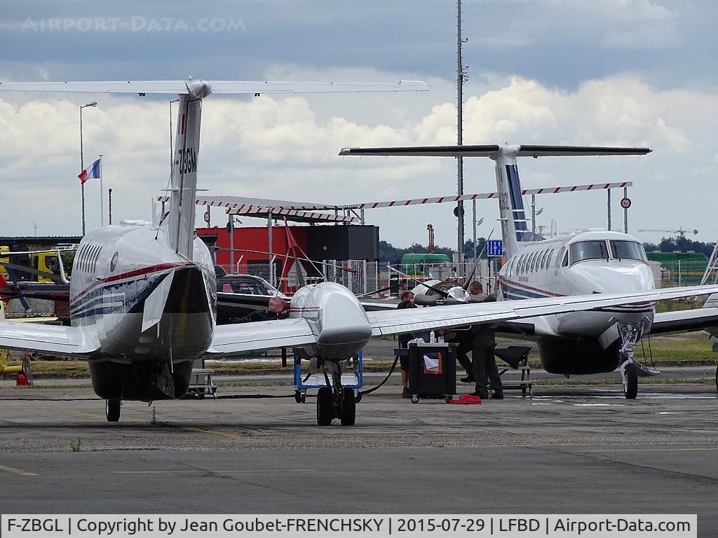 F-ZBGL, Hawker Beechcraft 350ER Super King Air (B300CER) C/N FL-746, France Douanes