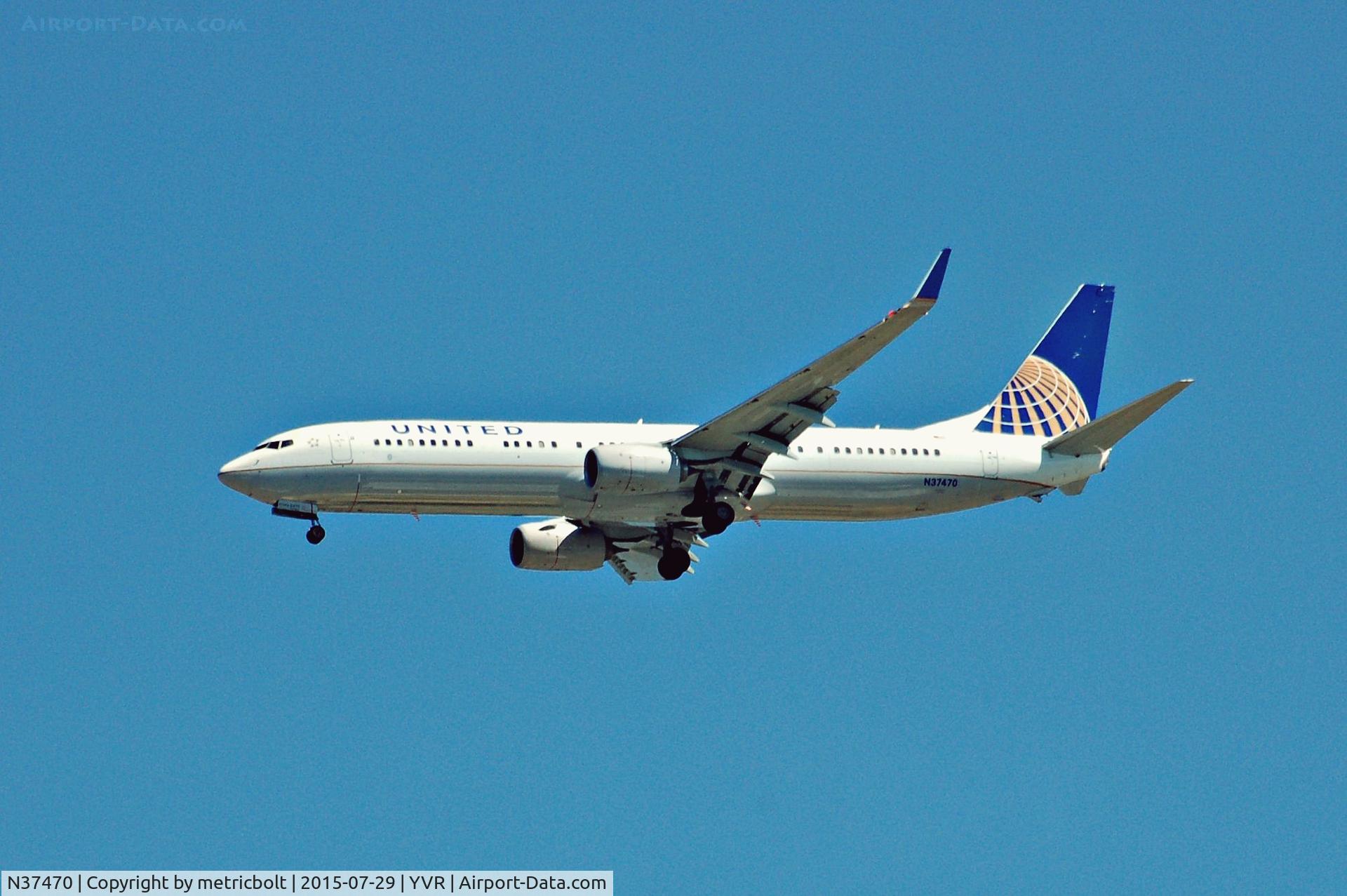 N37470, 2013 Boeing 737-924/ER C/N 37099, Arrival at YVR