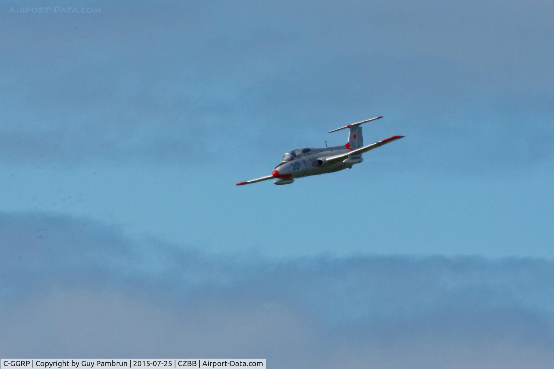 C-GGRP, 1970 Aero L-29 Delfin C/N 093705, Fly-by