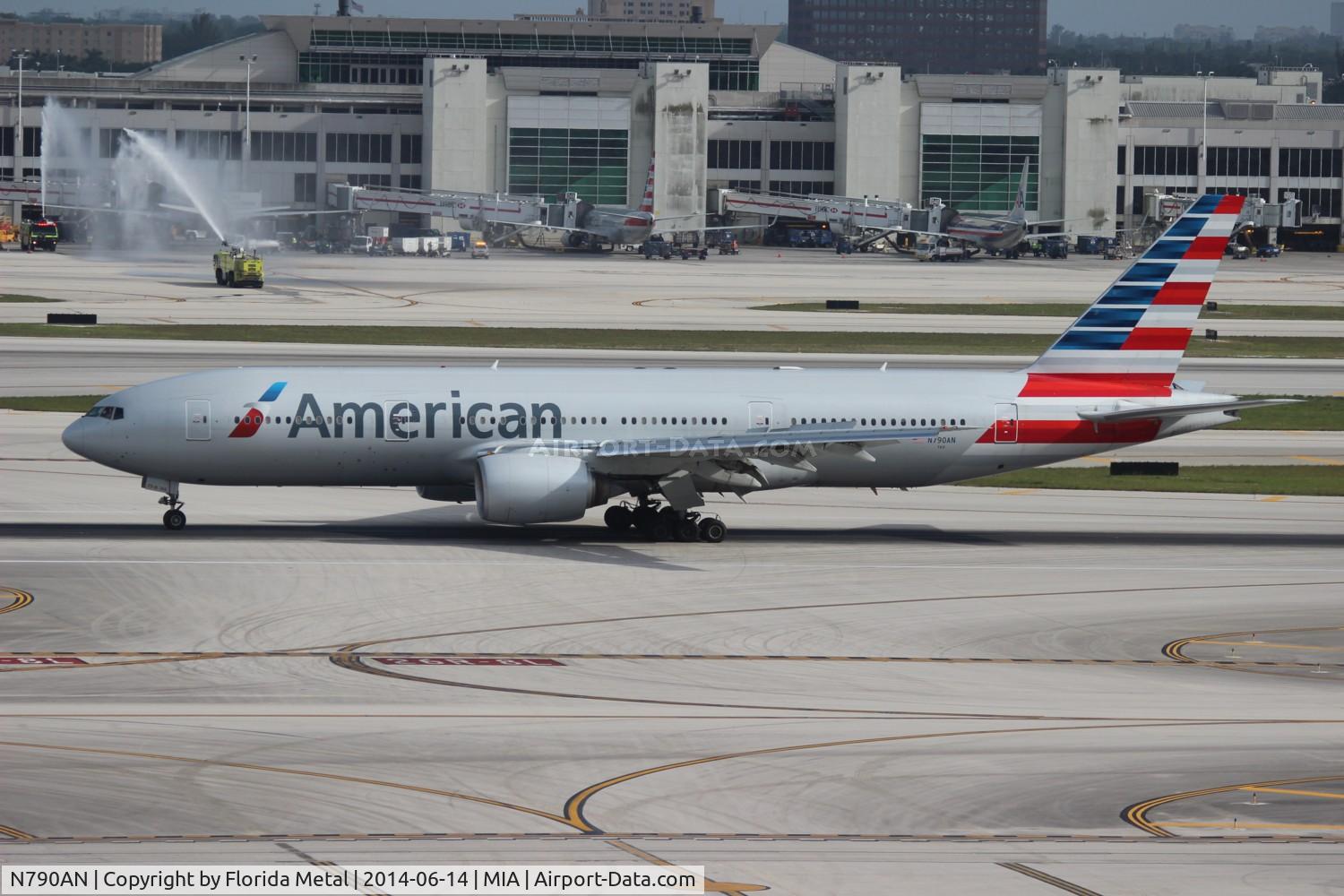 N790AN, 2000 Boeing 777-223 C/N 30251, American