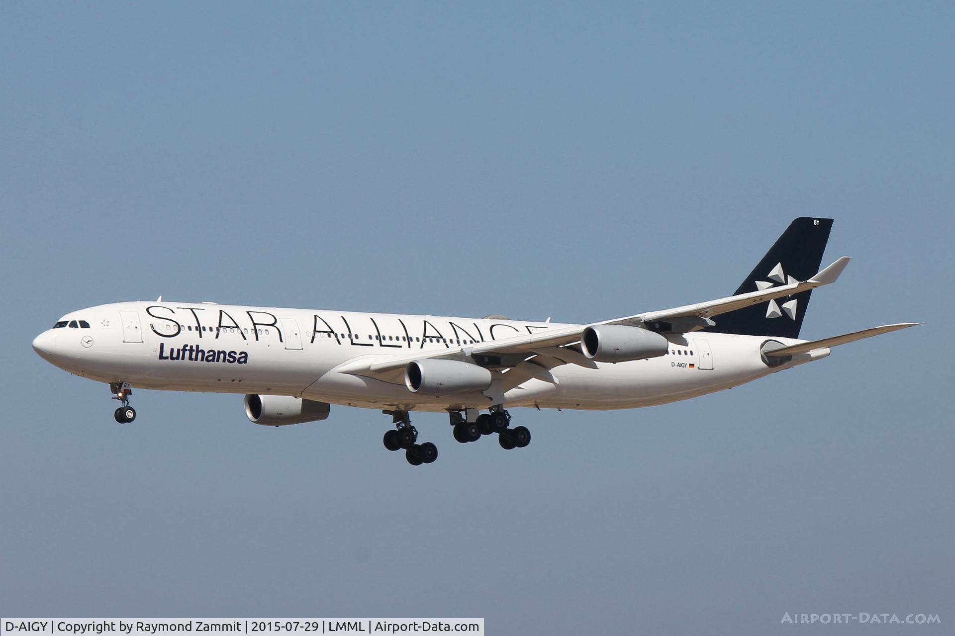 D-AIGY, 2000 Airbus A340-313 C/N 335, A340 D-AIGY Lufthansa Star Alliance livery