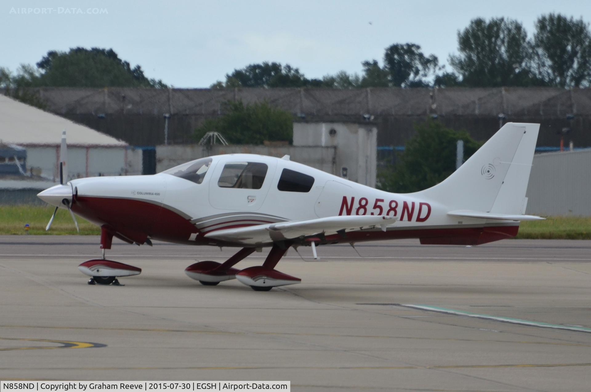 N858ND, 2006 Columbia Aircraft Mfg LC41-550FG C/N 41652, Parked at Norwich.