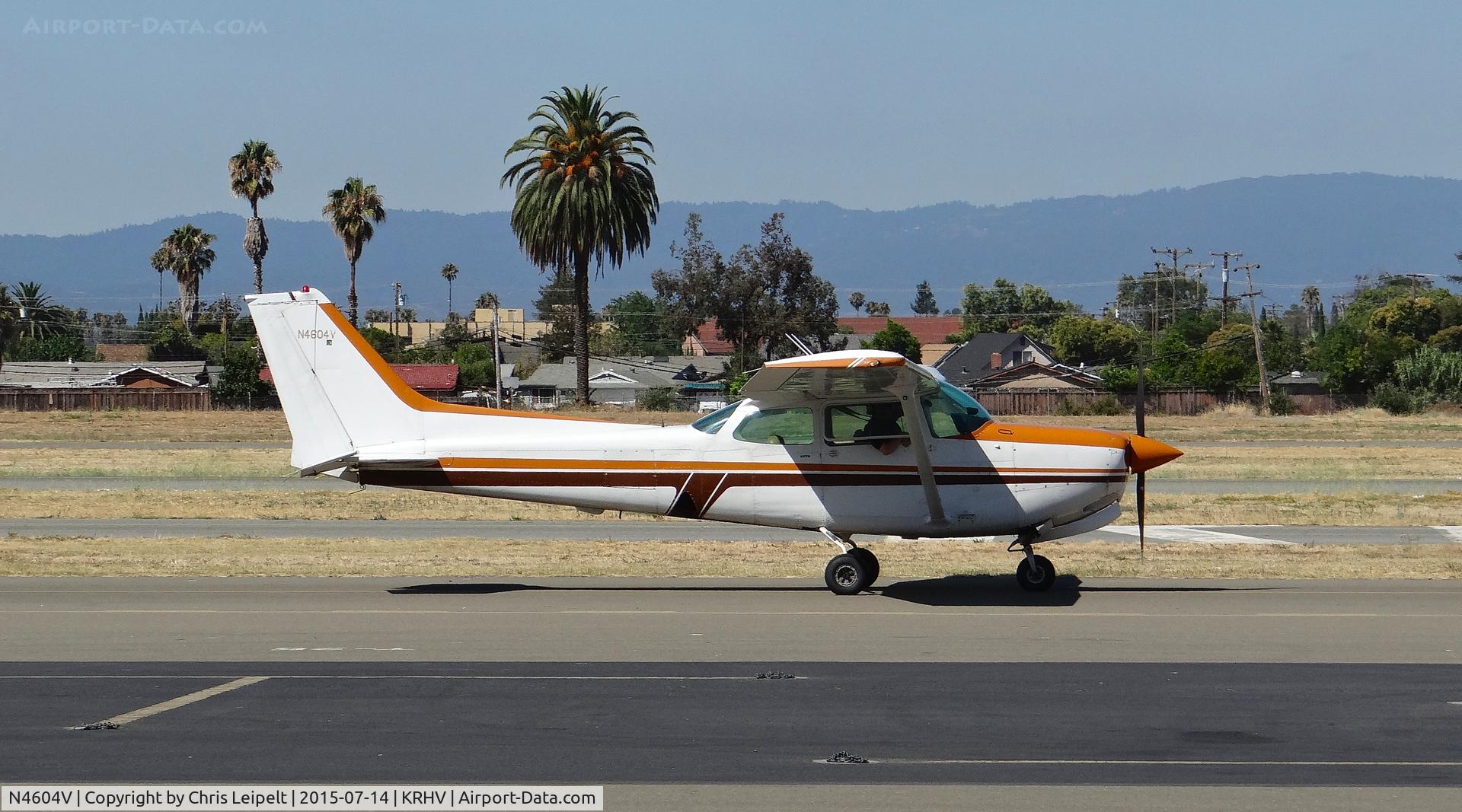 N4604V, Cessna 172RG Cutlass RG C/N 172RG0337, A locally based Cessna 172RG taxing back to Aero Dynamic Aviation after flying VFR around the Bay Area.