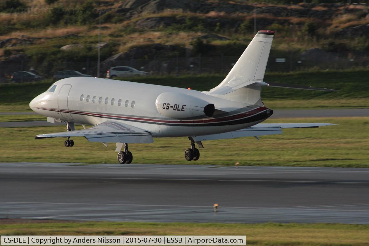 CS-DLE, 2007 Dassault Falcon 2000EX C/N 127, Landing runway 30 from Geneva.