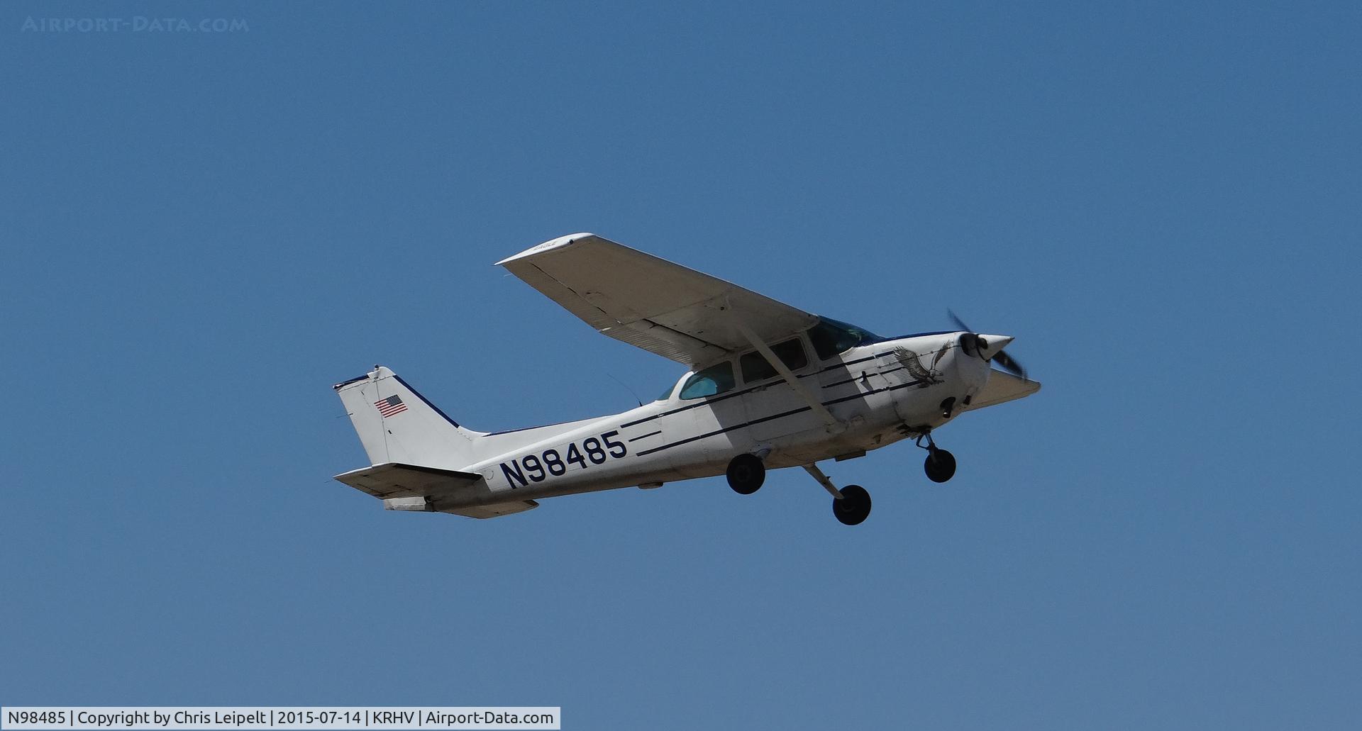N98485, 1985 Cessna 172P C/N 17276299, A locally based 1985 Cessna 172P doing patterns around Reid Hillview Airport, CA.